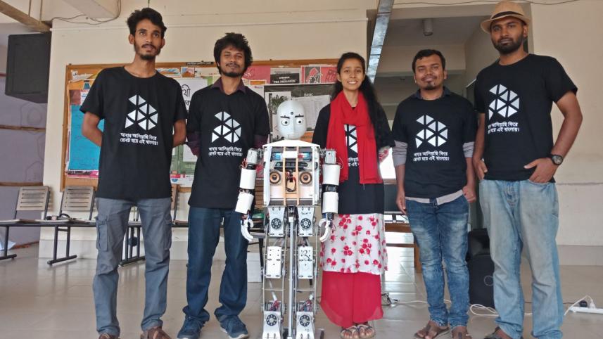 sust robot.jpg