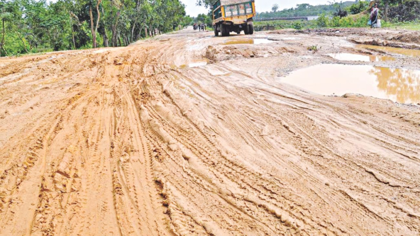 Sylhet highway strike 1.jpg