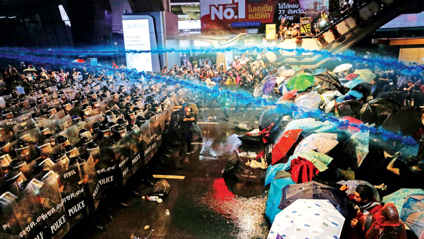 Thai-police-1.jpg