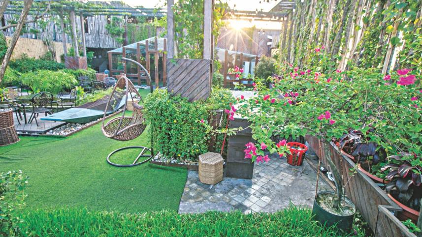 The Green Lounge experience