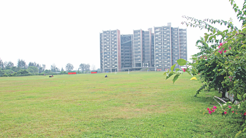 UIU campus.jpg