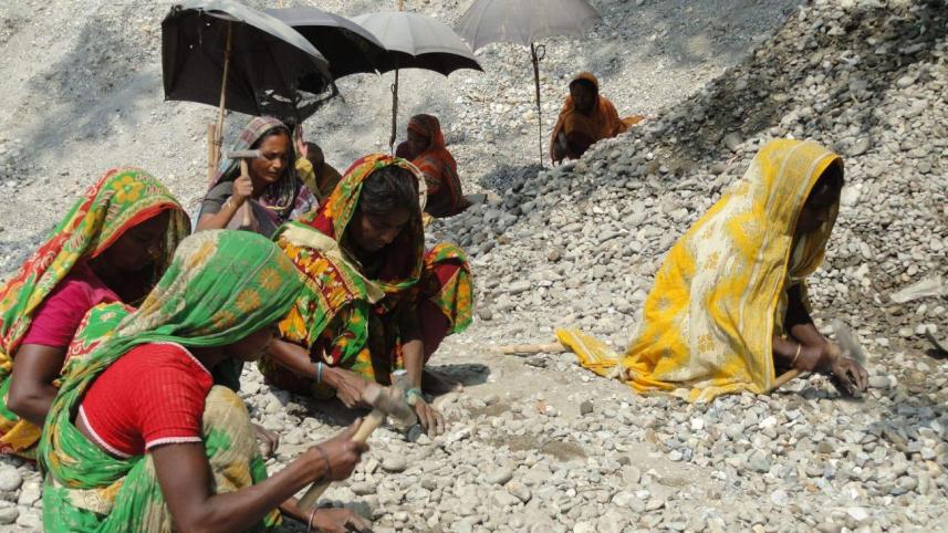 women stone breakers.jpg