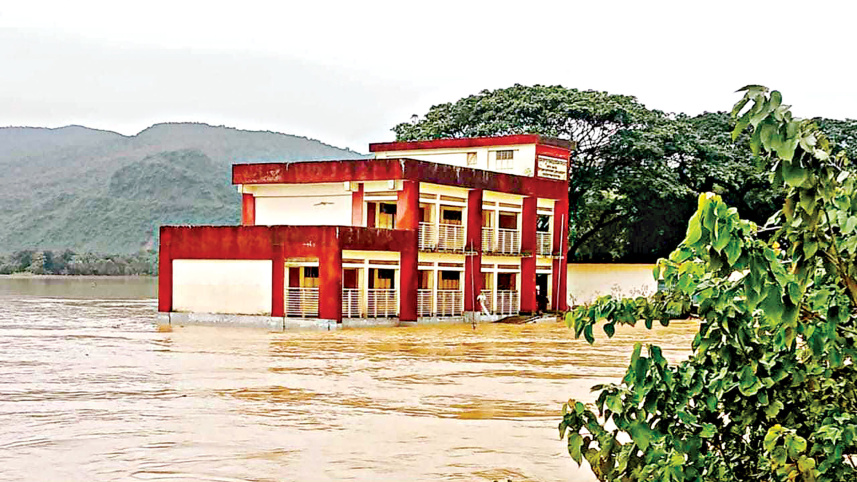 flood-in-primary-school.jpg