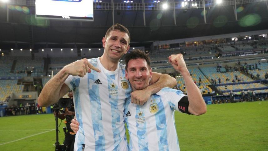 messi_and_martinez_1.jpg