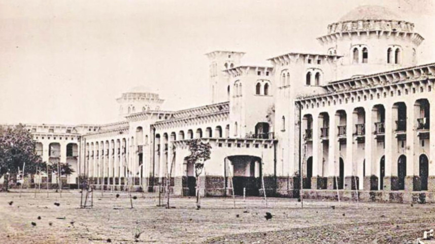 central-building-university-of-dhaka-1940.jpg