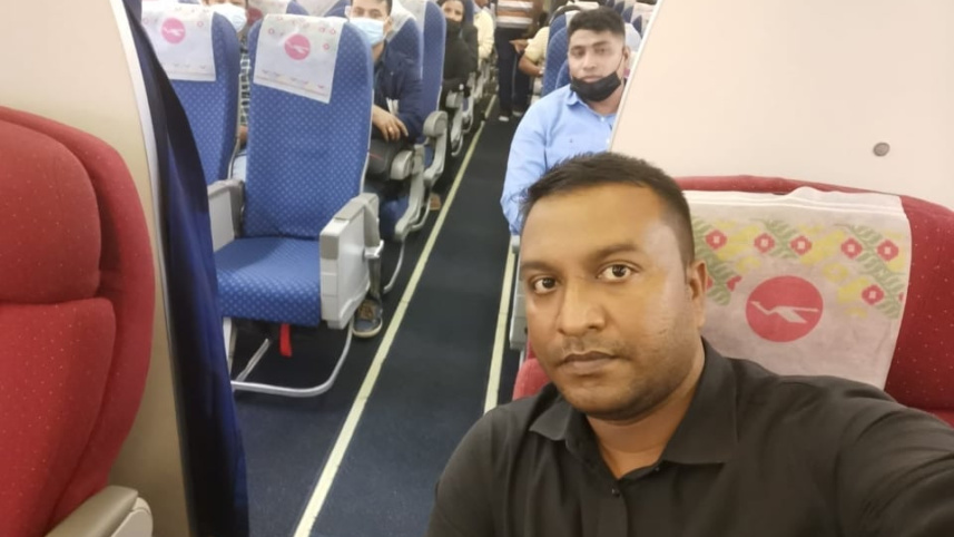 biman_stranded_passengers.jpg