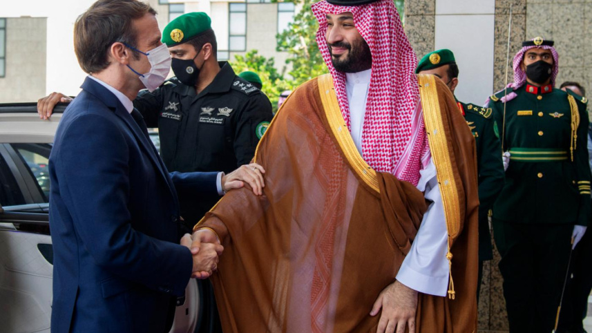 macron-bin-salman-jeddah-4dec2021-afp-edit.jpeg