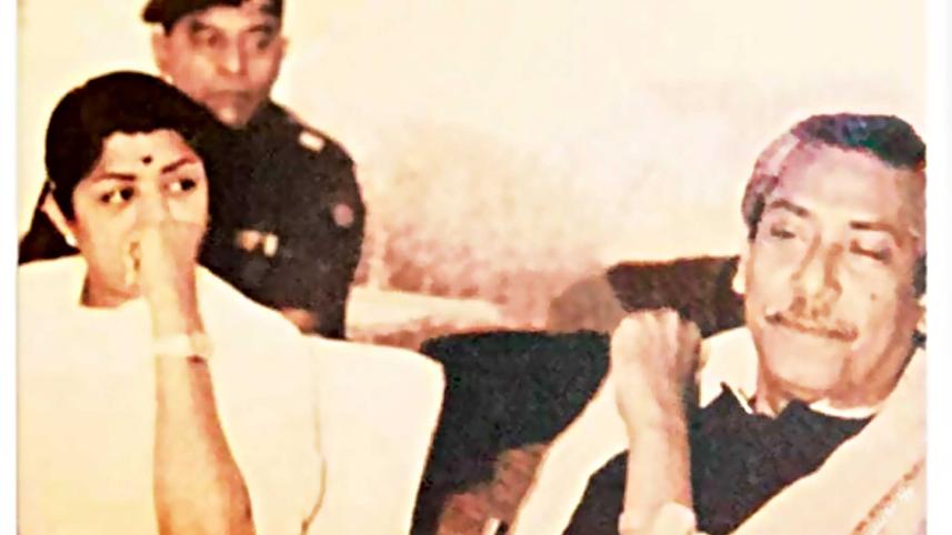 lata-mangeshkar-and-bangabandhu.jpg