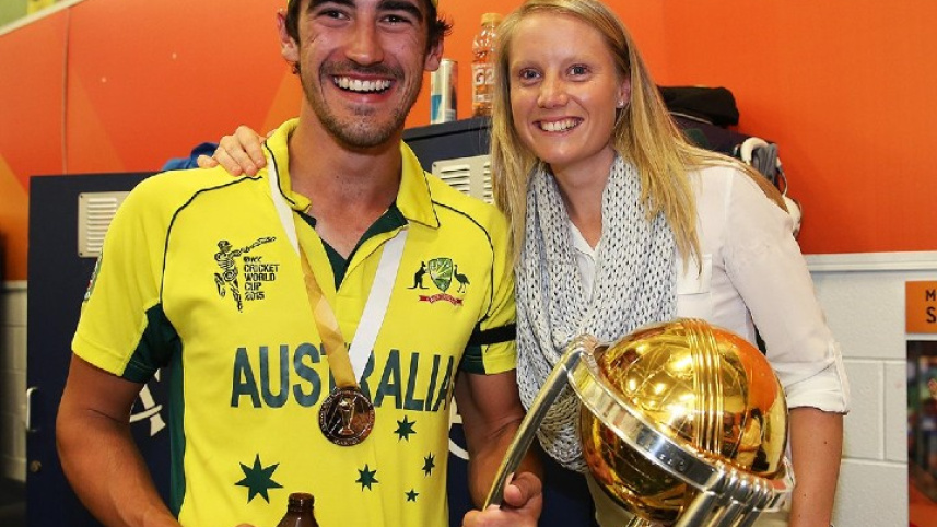 healy_with_starc_at_2021_t20_wc.jpg