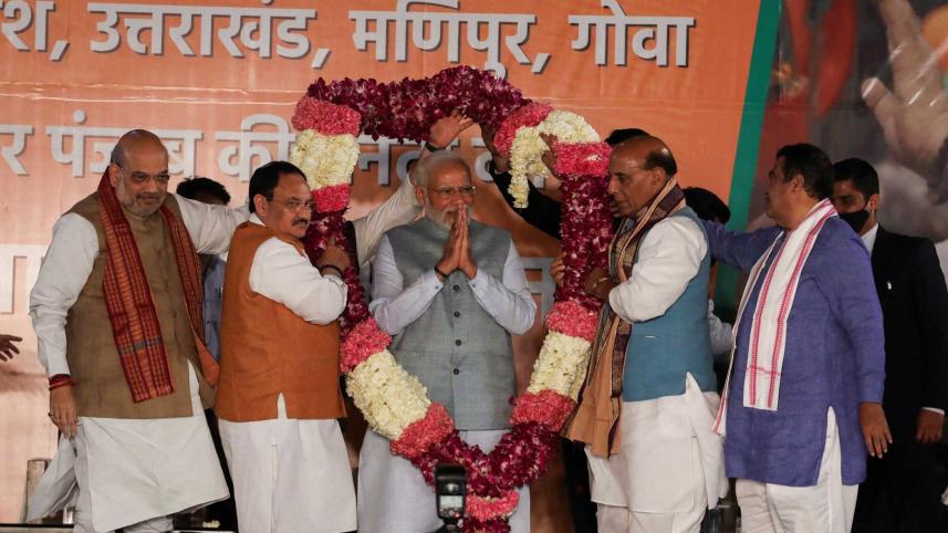modi-greeted-bjp-won.jpg