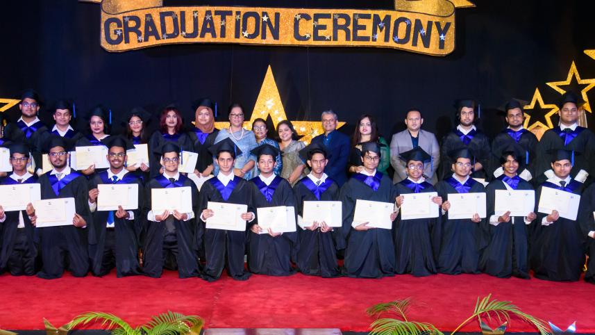 graduation_photo-02.jpg