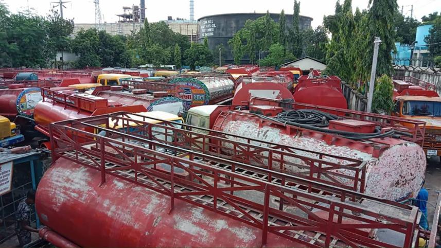 Tank lorry owners strike