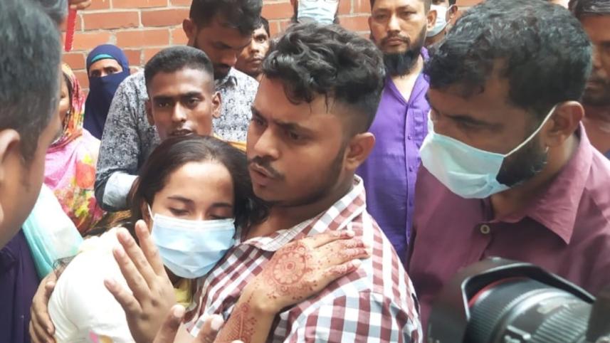 BRT girder falls on car in Uttara