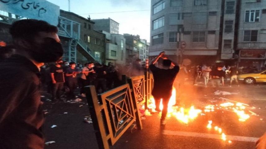 Masha Amini protests Iran.jpg