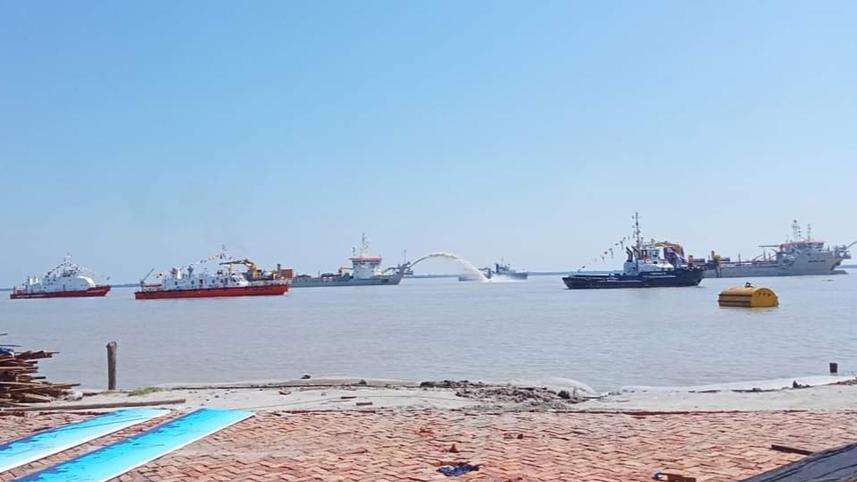 capital_dredging_at_payra_port.jpg