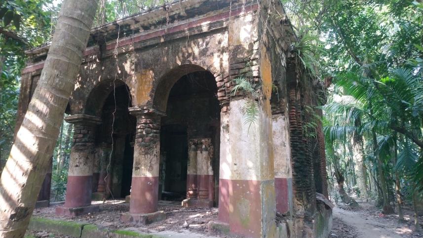 op_-_remains_of_a_hindu_temple_in_noakhali_-_parvez_rahaman.jpg