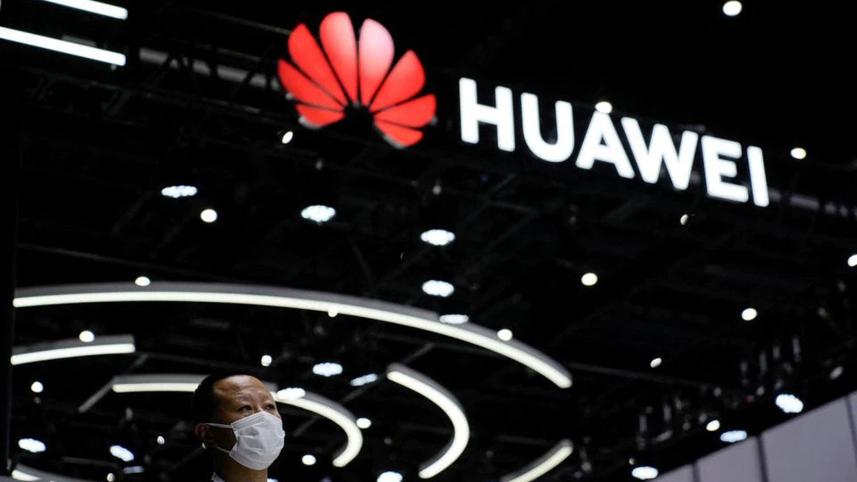 us-bans-huawei.jpg
