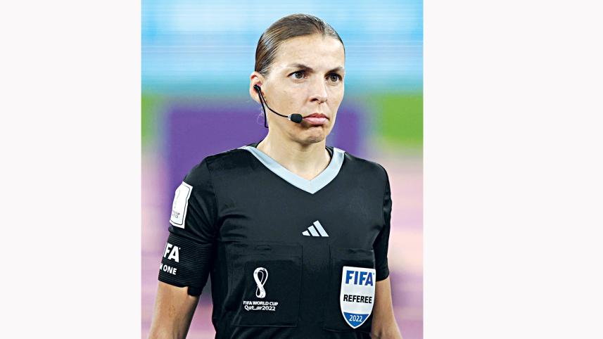 femal-referee.jpg