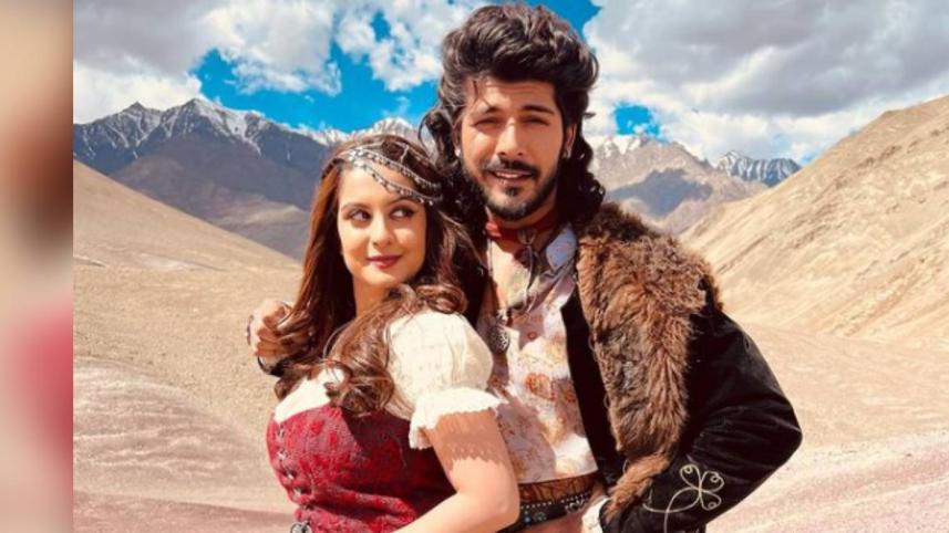 Tunisha Sharma and Sheezan M Khan.jpg