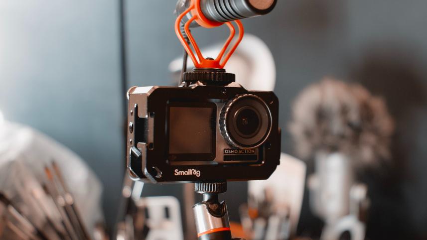 Make money while travelling