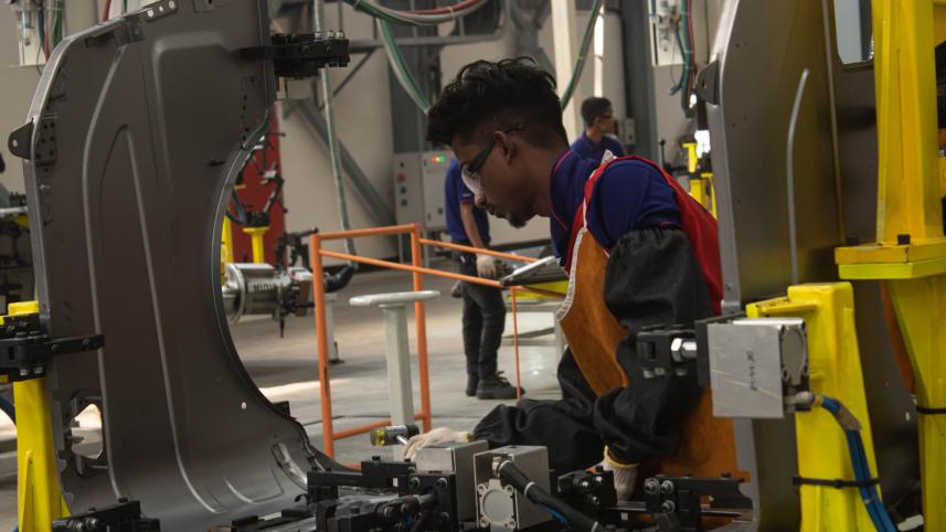 Runner factory CNG factory