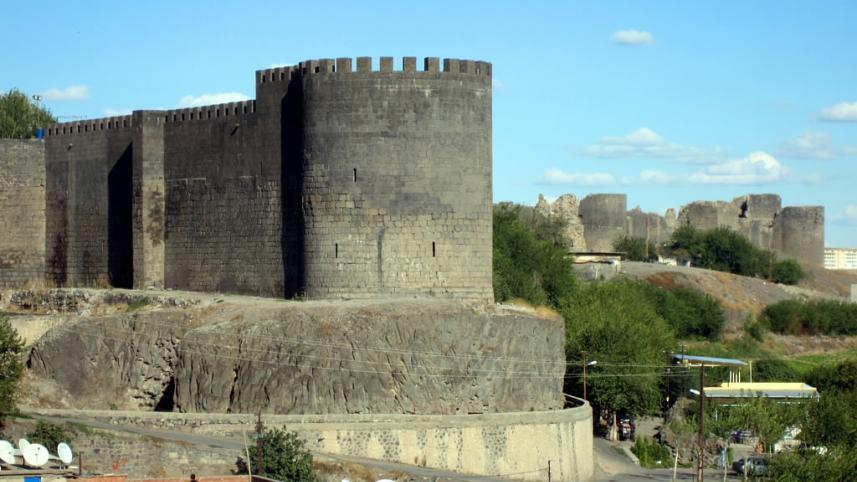 diyarbakir fortress Significance of the damaged historical sites in Syria and Turkey 