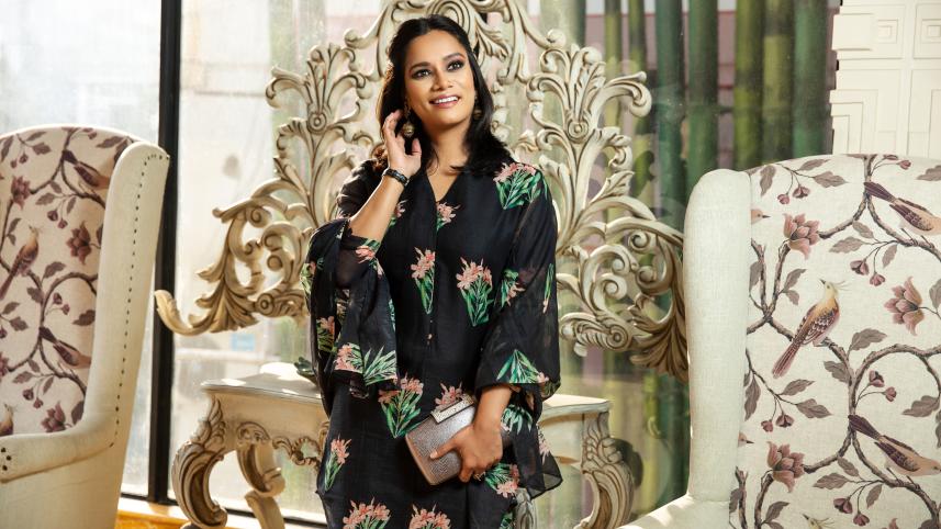 Favour fusion fashion: Styling kurtis