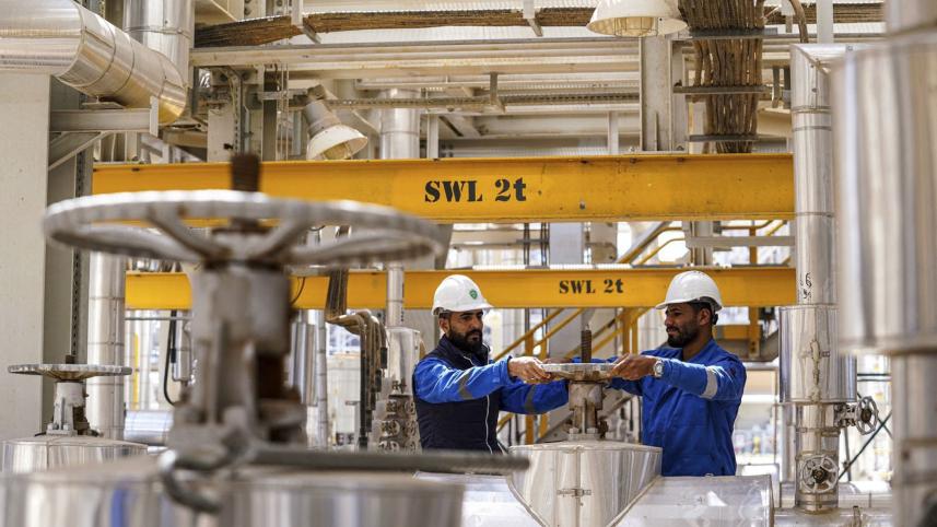 iraq-launches-new-oil-refinery.jpg