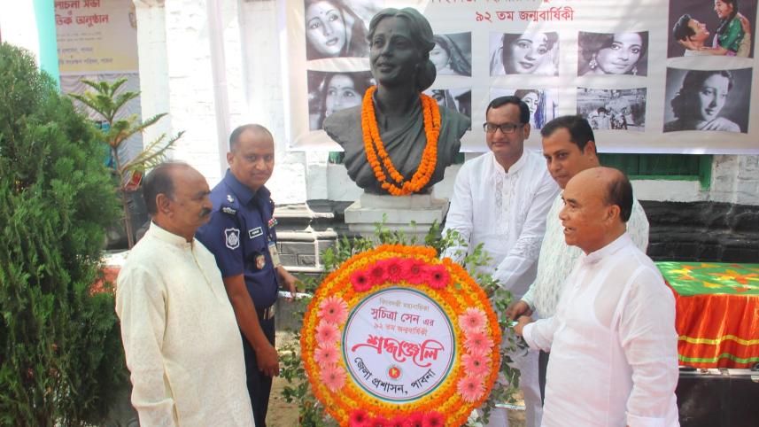 Suchitra’s birthday celebrated at her ancestral home in Pabna