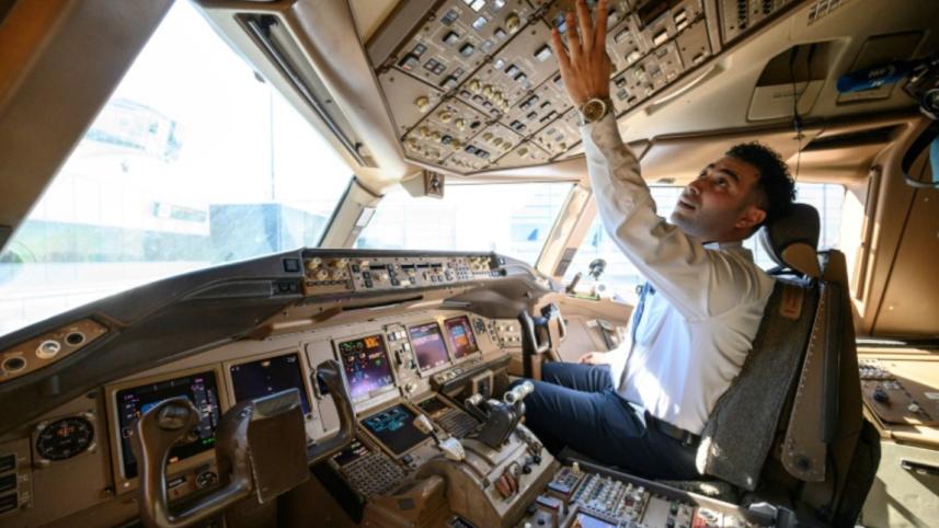 Airlines, unions in rare unity on US pilot diversity drive