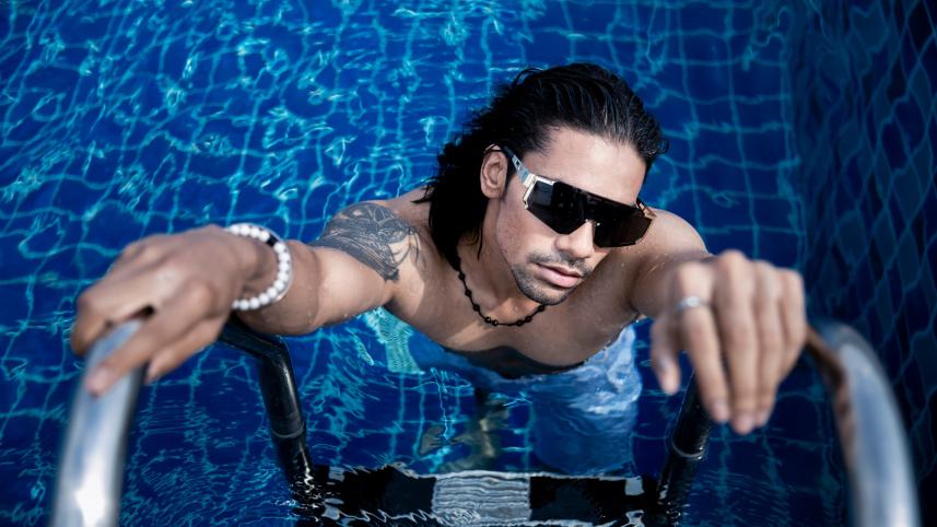 Here’s how sunglasses can benefit your eyes this summer