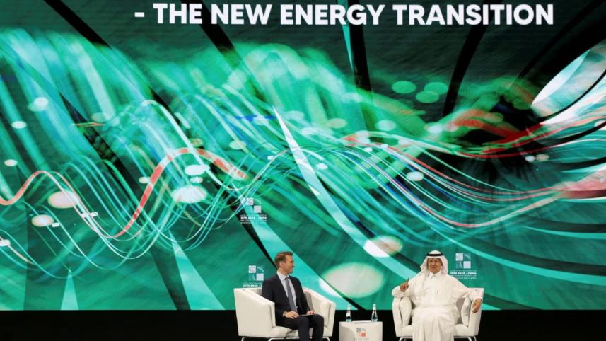 Saudi announces investment deals at Arab-China summit