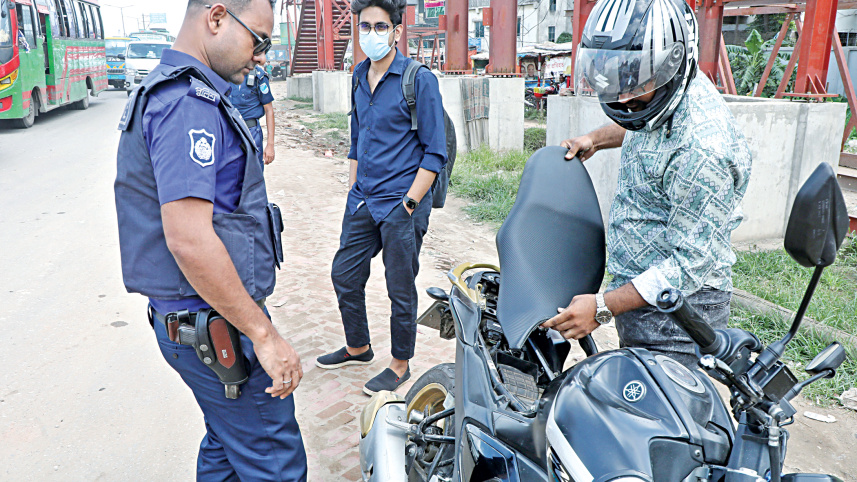rally-2-police-check.jpg