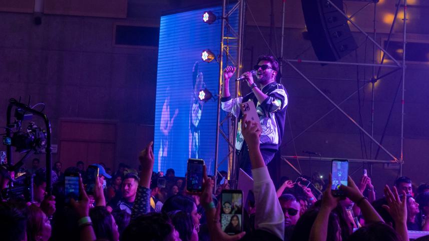 darshan_raval_concert_arshadul_hoque-08.jpg
