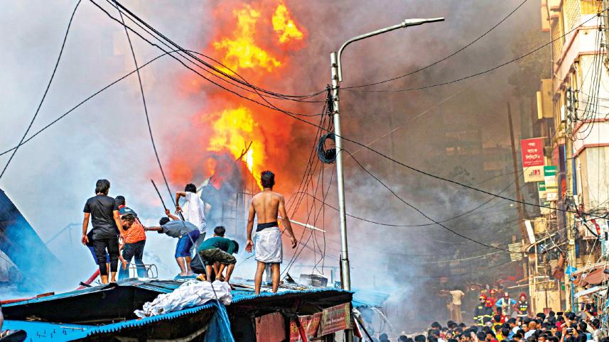 mohammadpur-krishi-market-fire-4.jpg