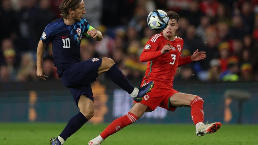 croatia_wales_modric.jpg
