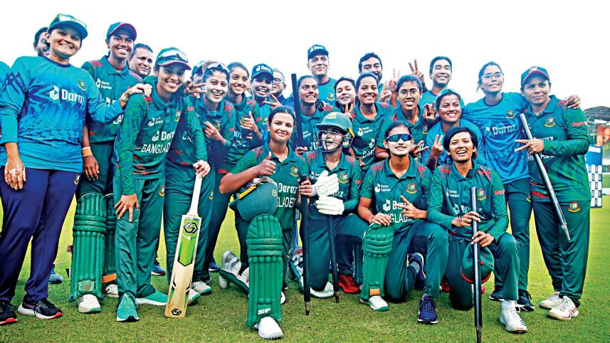 tigresses_front.jpg
