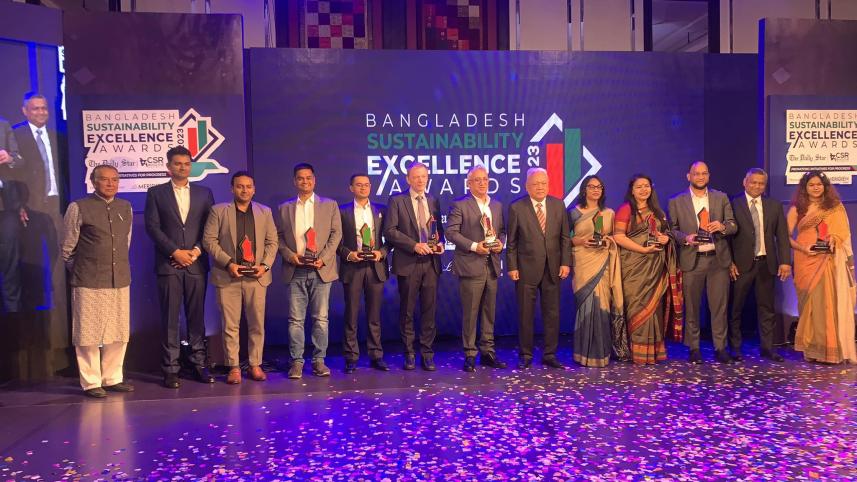 award-web.jpg