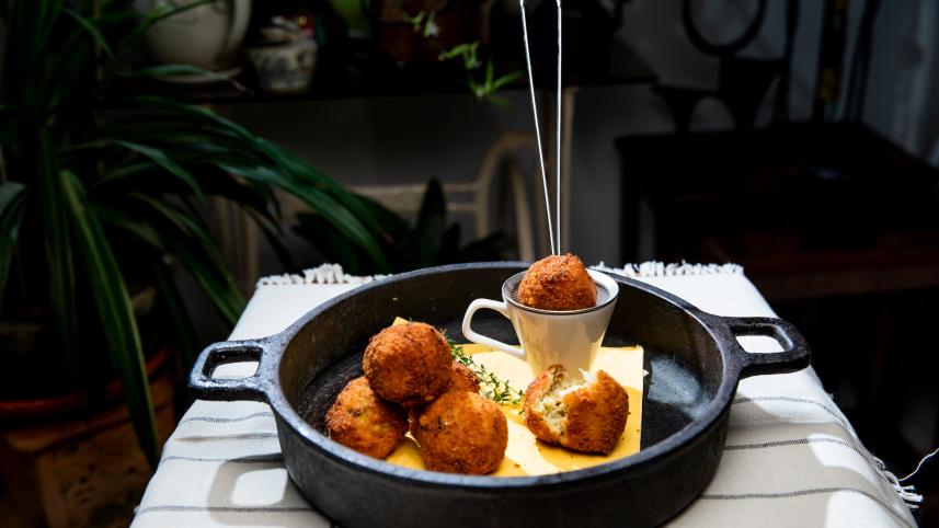 Mastering food presentation: A guide to styling your dishes 