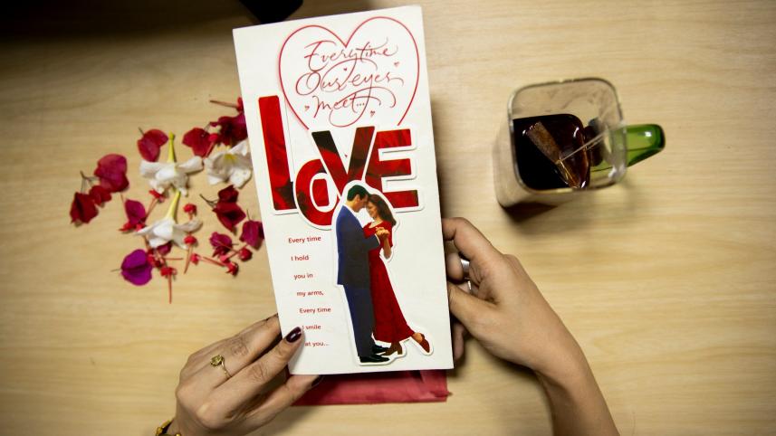 Gifts of love: Nostalgic reminiscence of thoughtful gestures