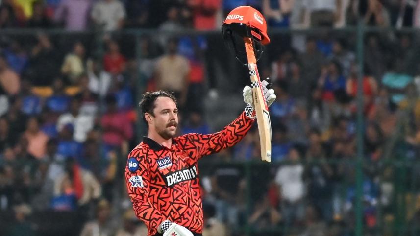 afp_20240415_34pg7pc_v2_preview_topshotcricketindiplt20bengaluruhyderabad.jpg