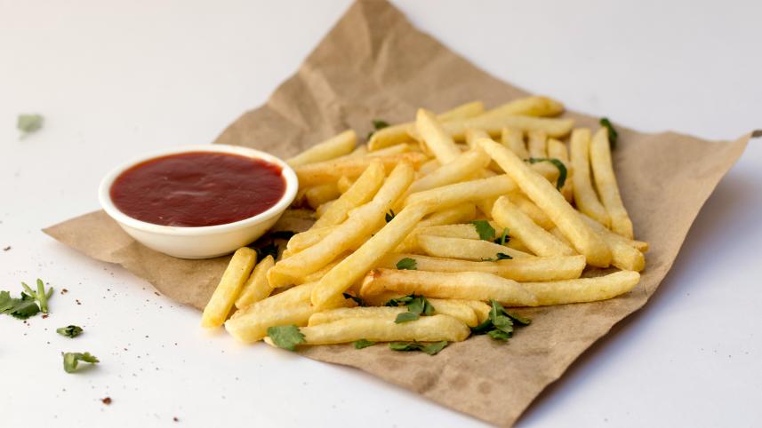 Say no to French Fries? Which foods to eat and to avoid this summer