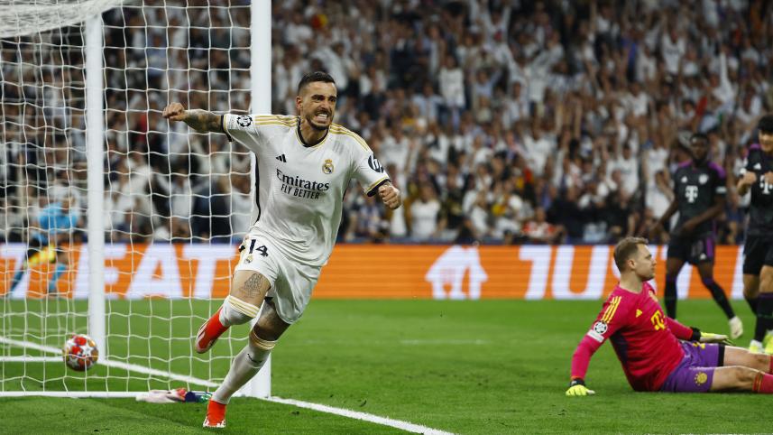 Joselu, Manuel Neuer.jpg