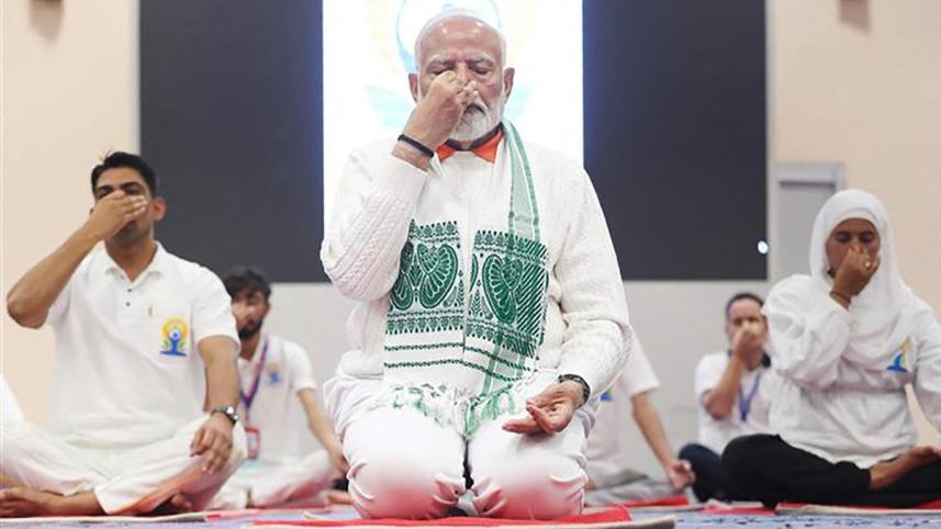 Narendra Modi performing yoga