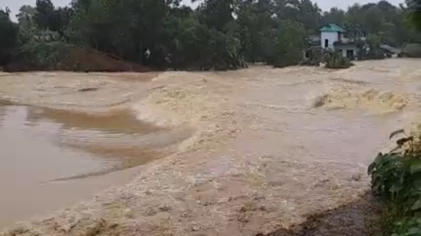 gumti_river_flood.jpg