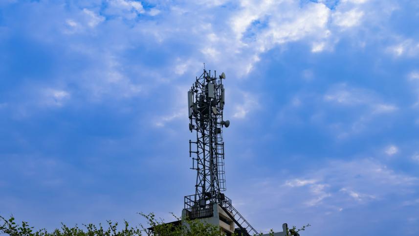 616 out of 653 mobile towers in Feni are currently non-functional. 