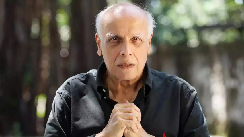 Mahesh Bhatt warmly welcomes Shakib Khan on set, sparking cross-border cinema talks