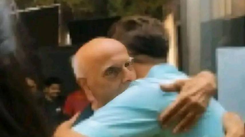 Mahesh Bhatt warmly welcomes Shakib Khan on set, sparking cross-border cinema talks