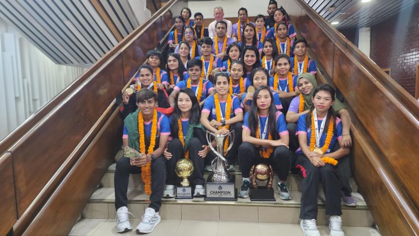 Bangladesh women football.jpg