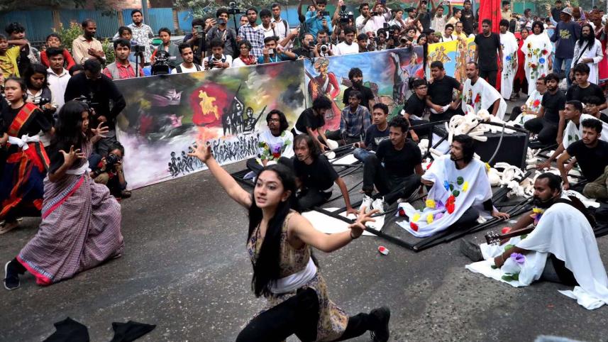 Street theatre ‘Lal Majlum’ revisits historic uprisings.jpg